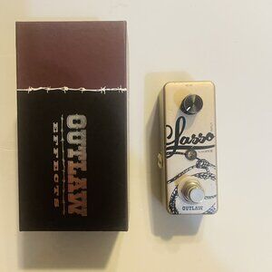 Outlaw Effects Lasso Looper Pedal! Great compact loop station. Great shape!